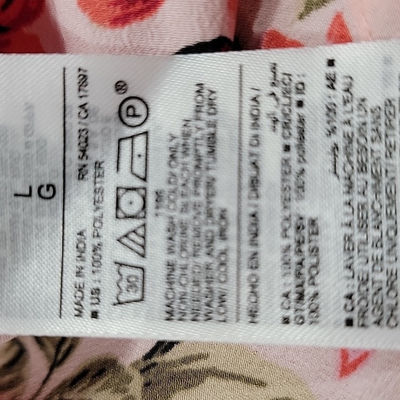 Old Navy Size L "Bed of Flowers" Pink Floral Ruffle Trim Blouse, NEW with Tag - Picture 16 of 16